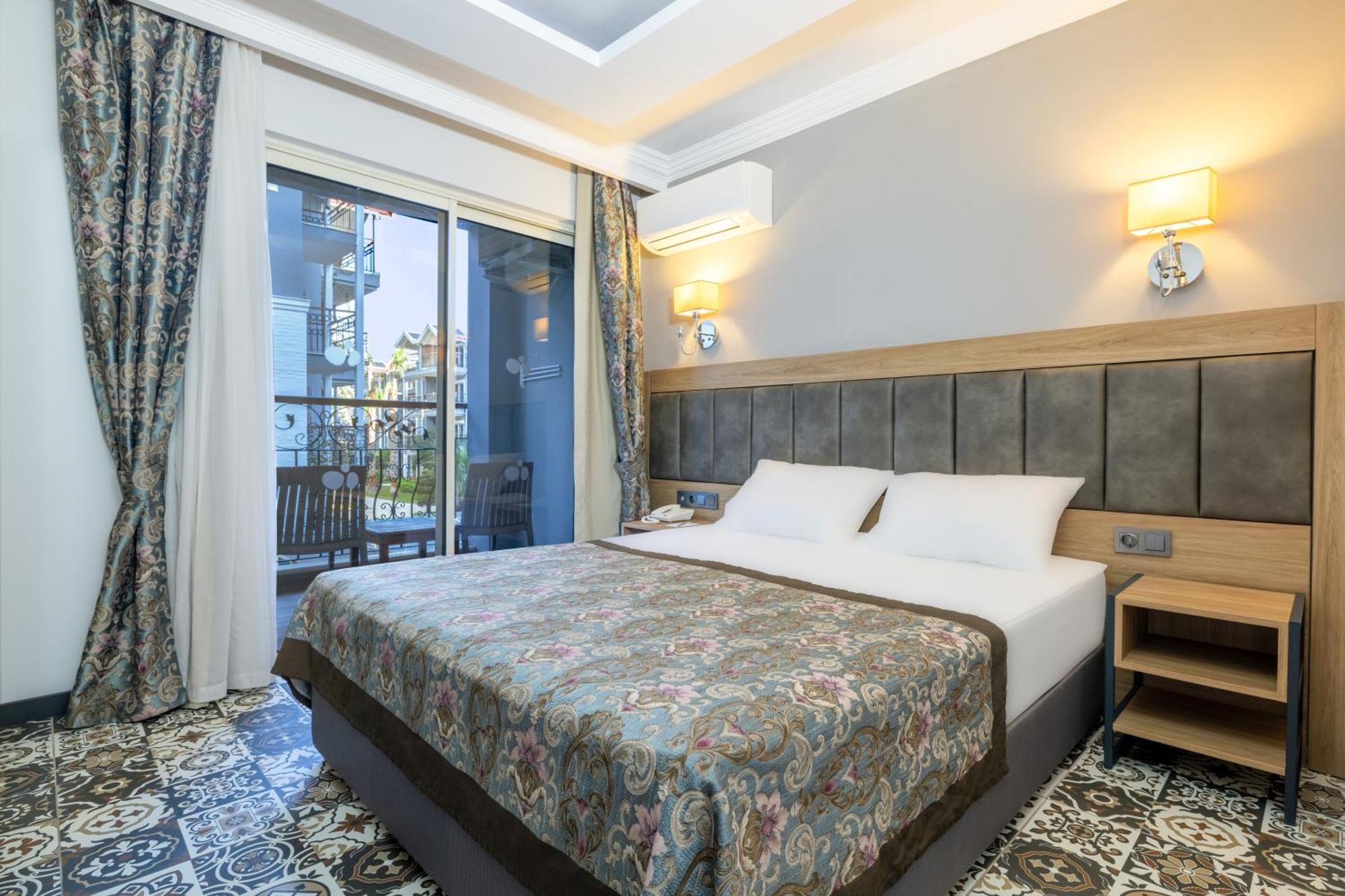 Crystal Aura Beach Resort & Spa Кемер Экстерьер фото