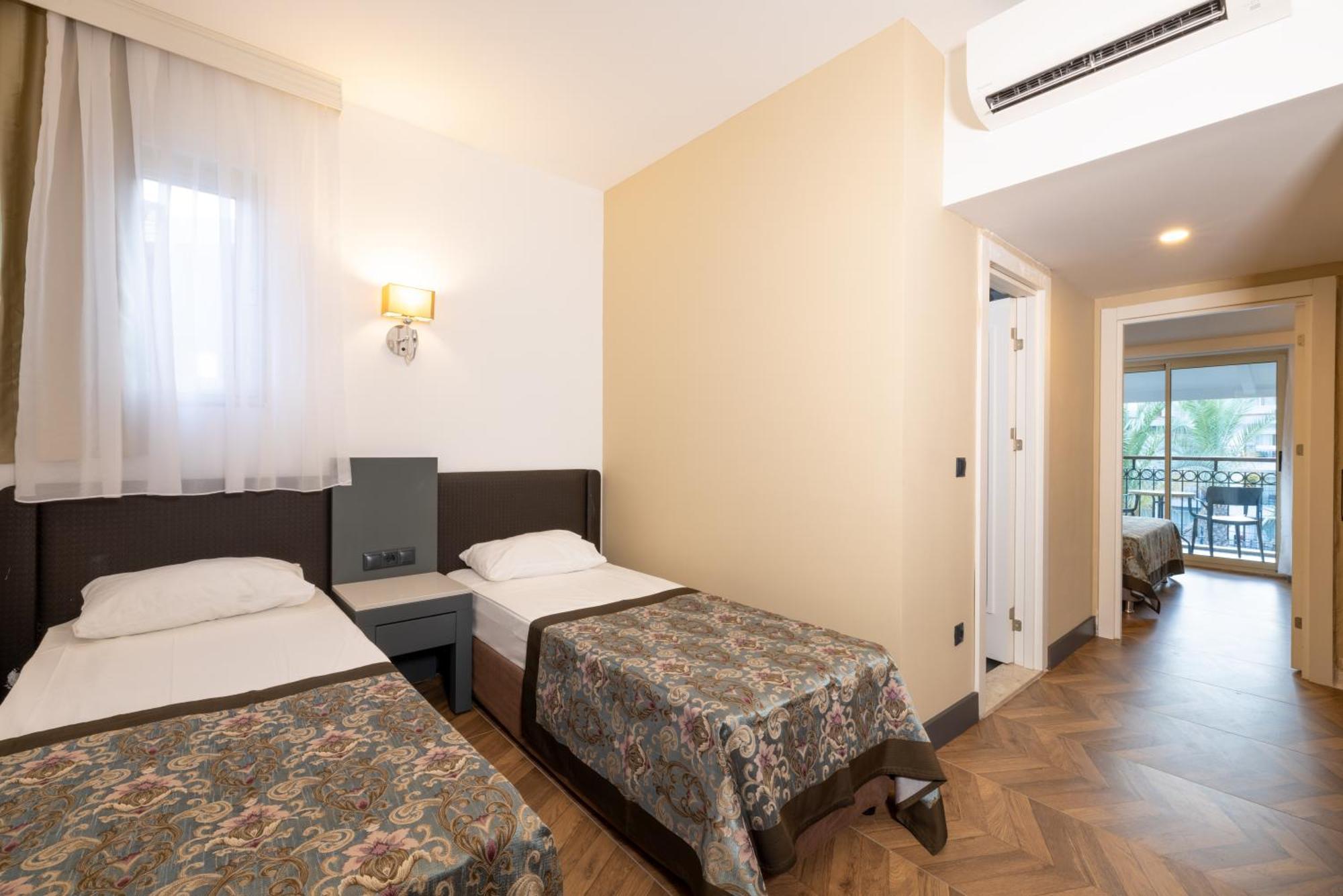 Crystal Aura Beach Resort & Spa Кемер Экстерьер фото
